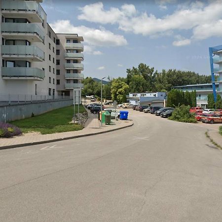 Alure Residences 1 & 24H Self Check-In, Free Parking In Front Of The Apartment Building, New Building, Terrace, Cafe With Breakfast In The Apartment Building, Next To The Aqua Park Banská Bystrica Dış mekan fotoğraf
